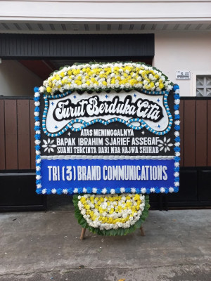 Papan Bunga Duka di Kona